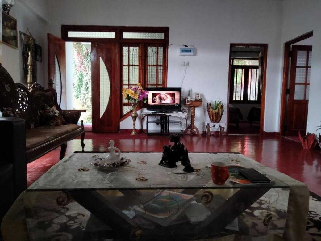 La Rose Guest House Nuwara Eliya Buitenkant foto